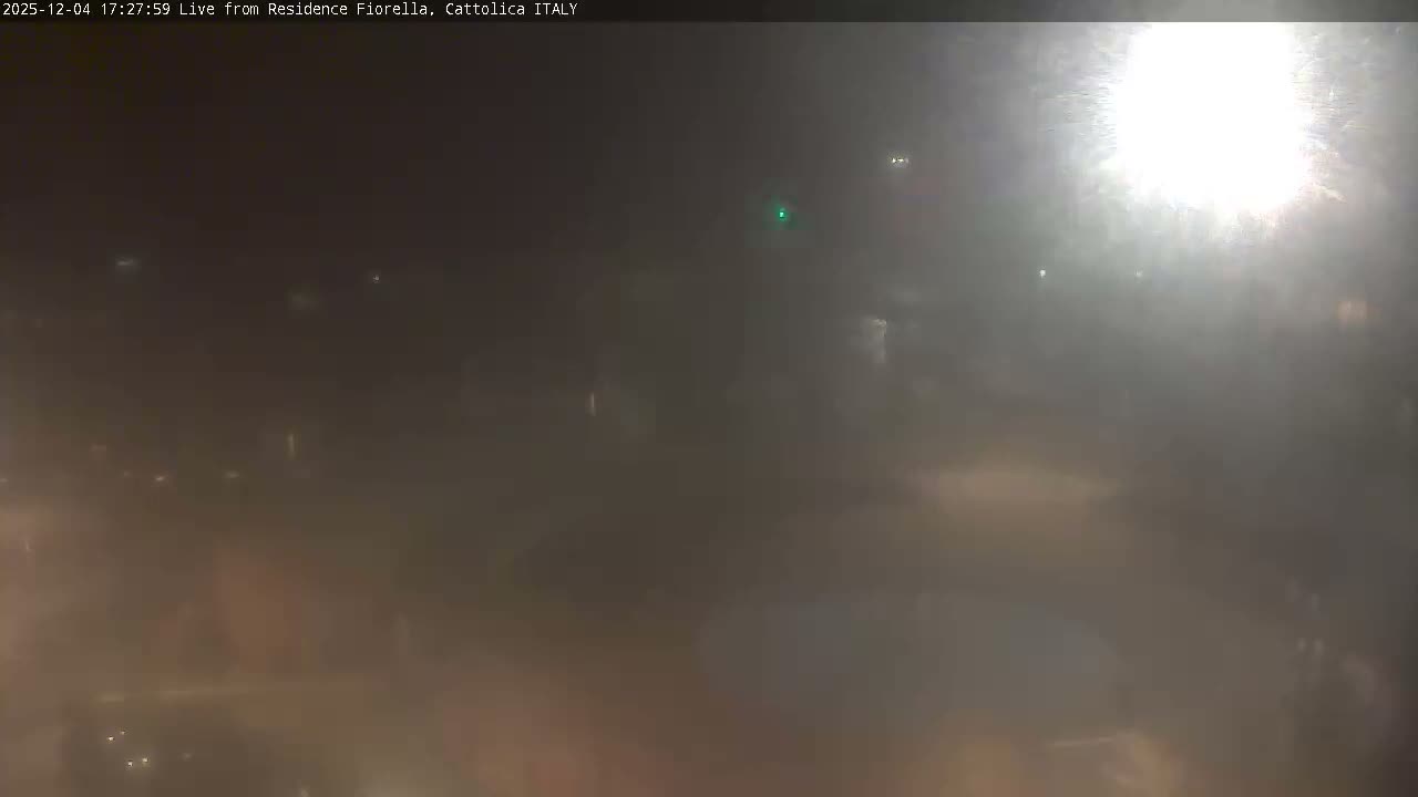 Cattolica Piazza del Porto Square & Yatch Club Marina of Cattolica Live Cam - Rimini, Emilia-Romagna, Italy 