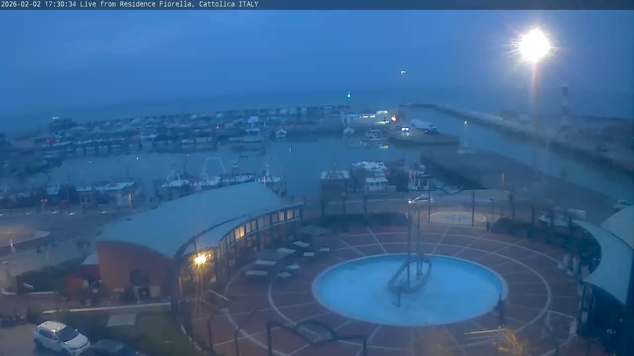 Cattolica Piazza del Porto Square & Yatch Club Marina of Cattolica Live Cam - Rimini, Emilia-Romagna, Italy 