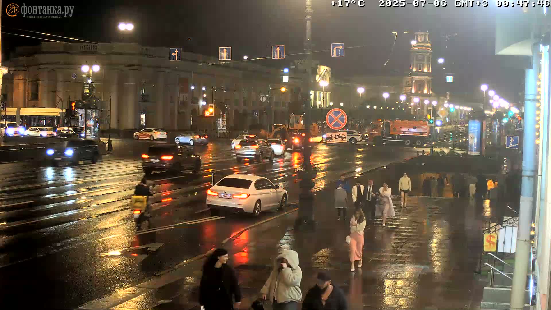 St. Petersburg, Nevskiy Avenue Live Cam - Dvortsovy, Tsentralny, Saint Petersburg, Northwestern (Severo-Zapadnyy), Russia