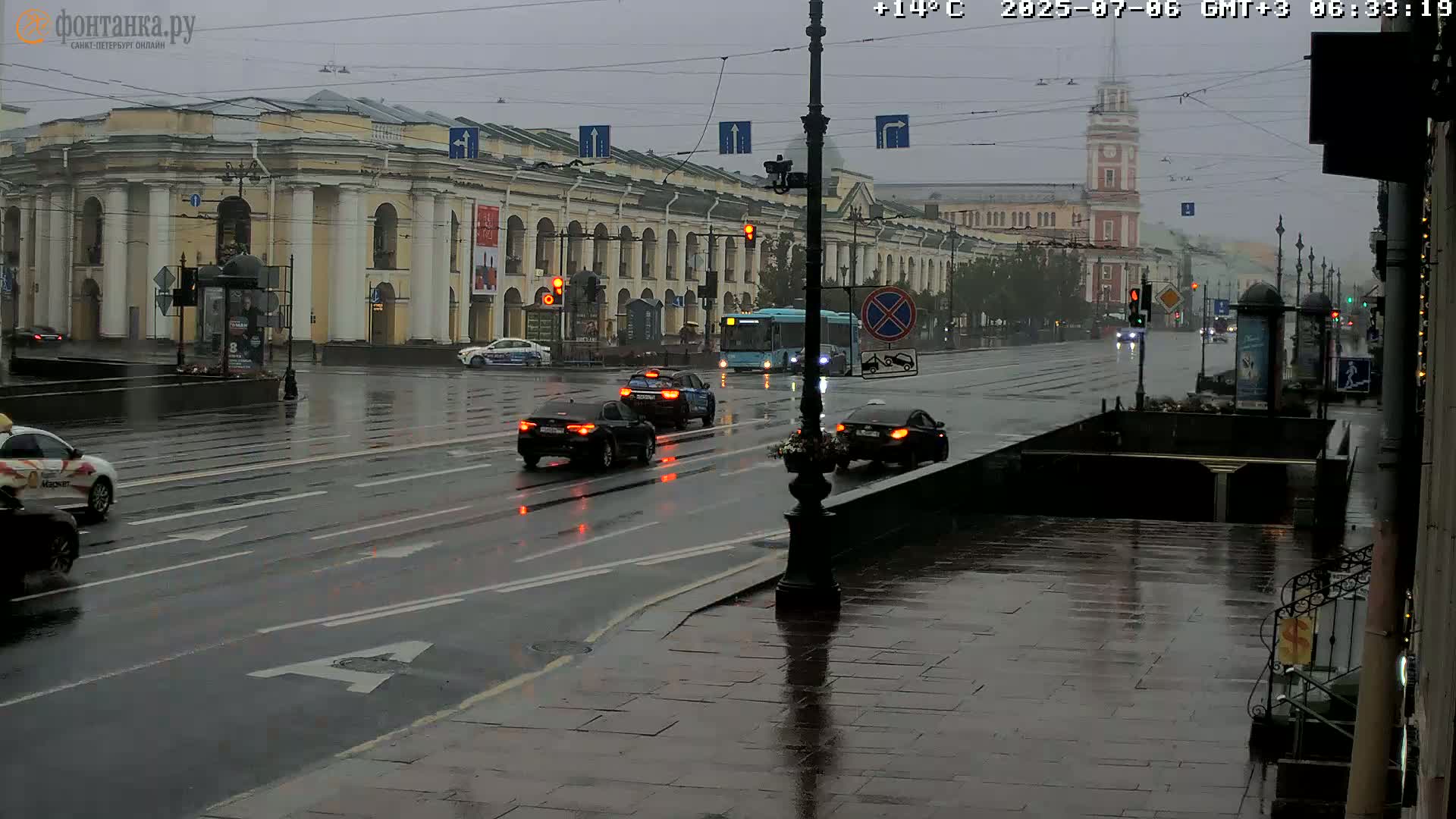 St. Petersburg, Nevskiy Avenue Live Cam - Dvortsovy, Tsentralny, Saint Petersburg, Northwestern (Severo-Zapadnyy), Russia