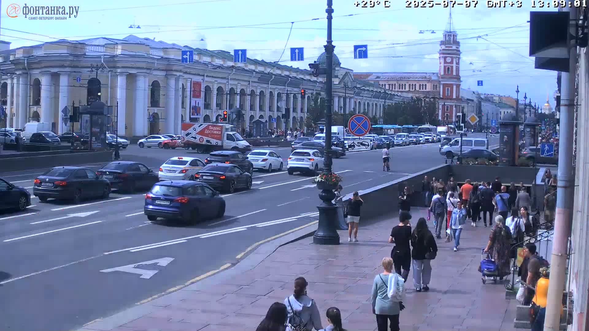 St. Petersburg, Nevskiy Avenue Live Cam - Dvortsovy, Tsentralny, Saint Petersburg, Northwestern (Severo-Zapadnyy), Russia