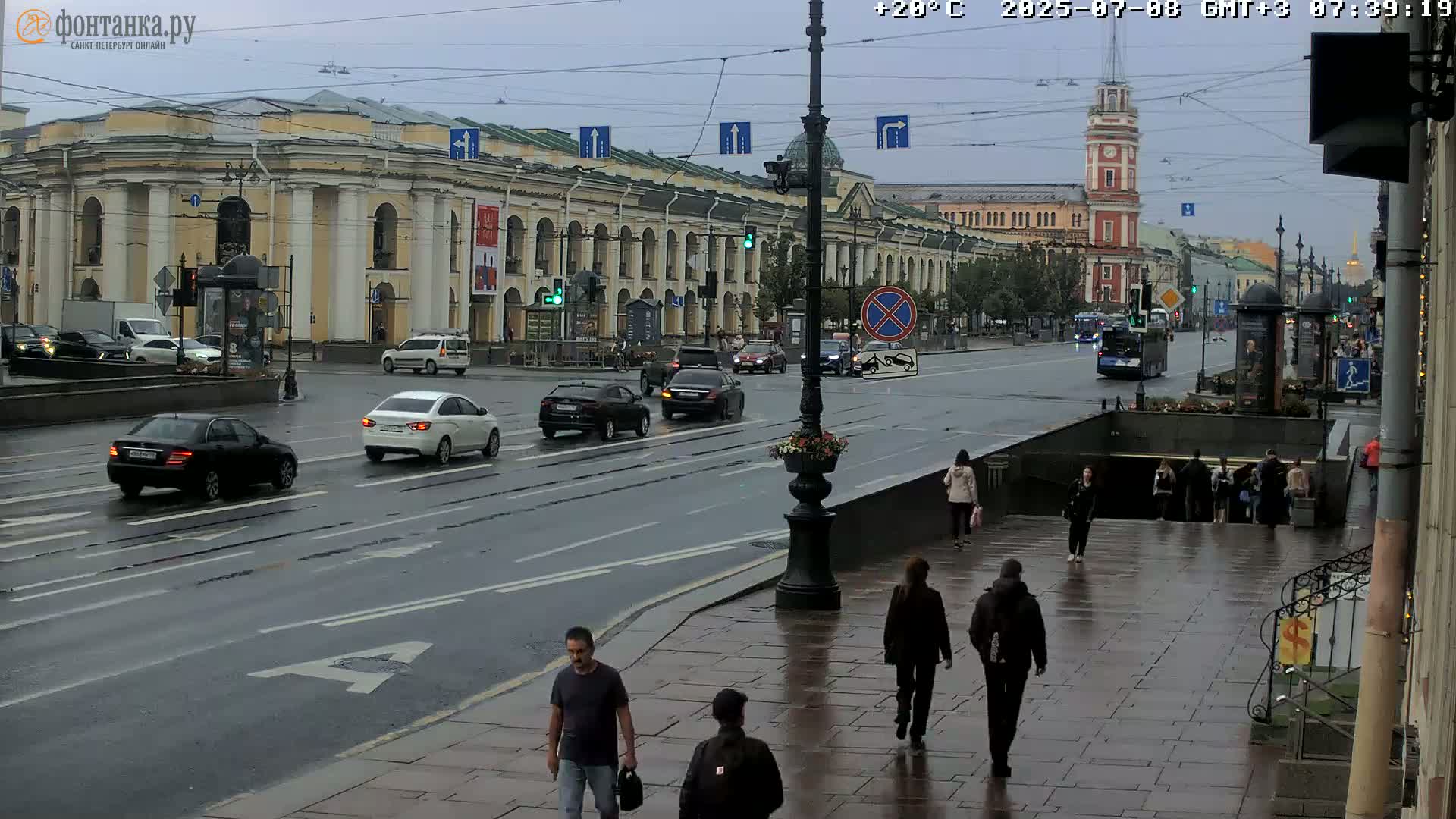 St. Petersburg, Nevskiy Avenue Live Cam - Dvortsovy, Tsentralny, Saint Petersburg, Northwestern (Severo-Zapadnyy), Russia