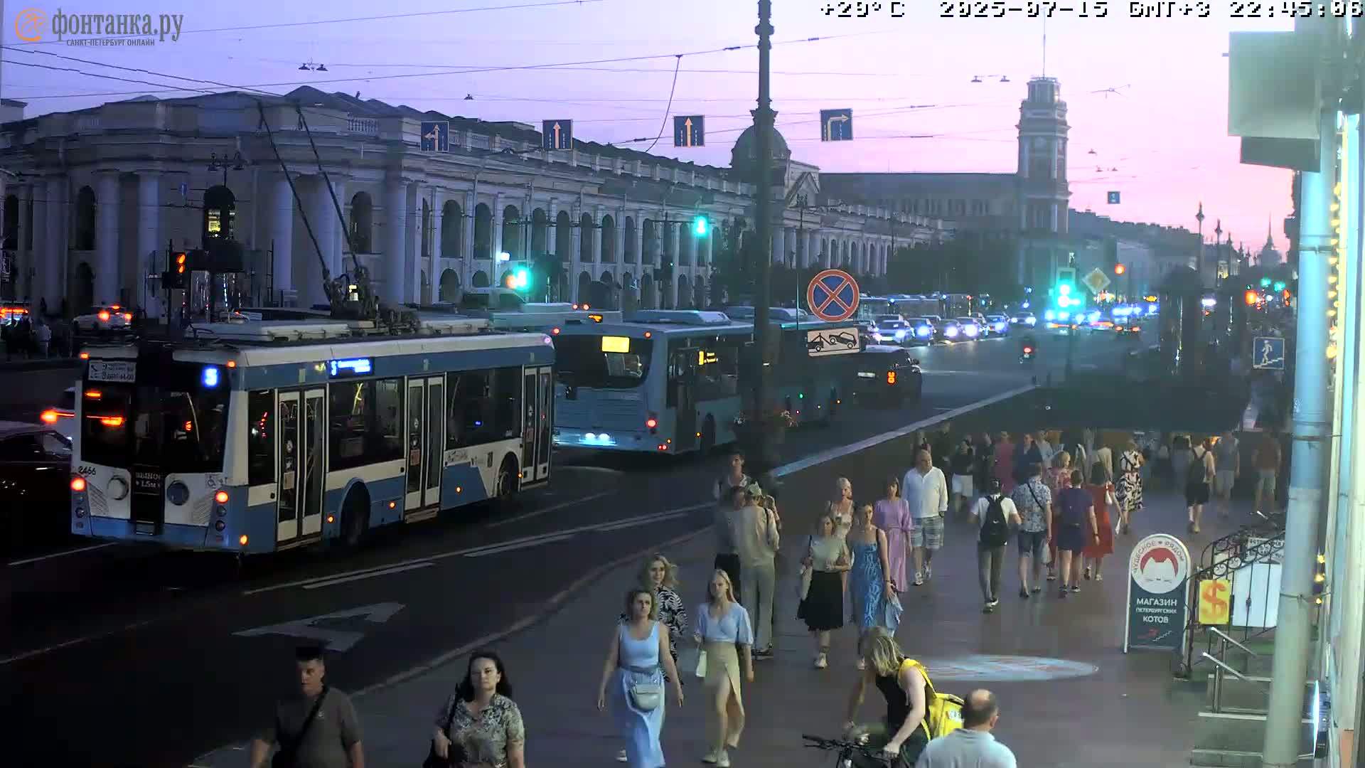 St. Petersburg, Nevskiy Avenue Live Cam - Dvortsovy, Tsentralny, Saint Petersburg, Northwestern (Severo-Zapadnyy), Russia