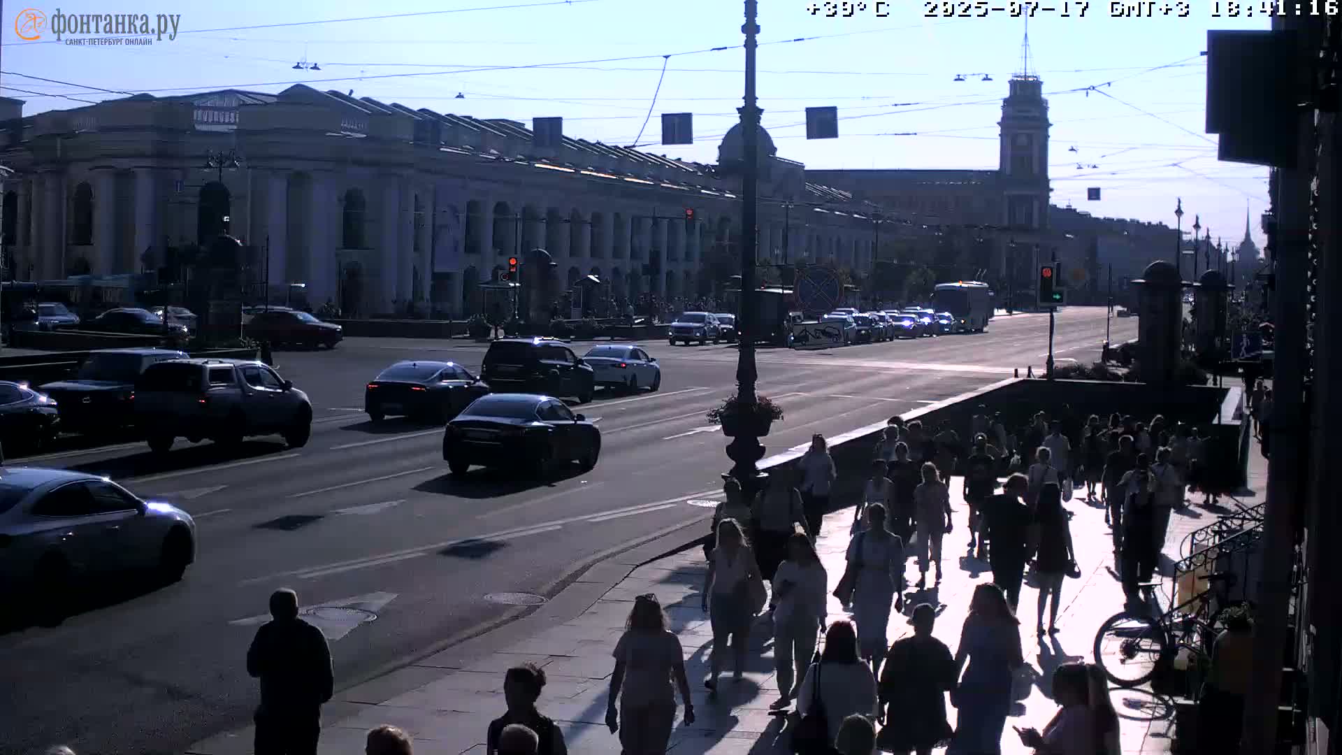 St. Petersburg, Nevskiy Avenue Live Cam - Dvortsovy, Tsentralny, Saint Petersburg, Northwestern (Severo-Zapadnyy), Russia