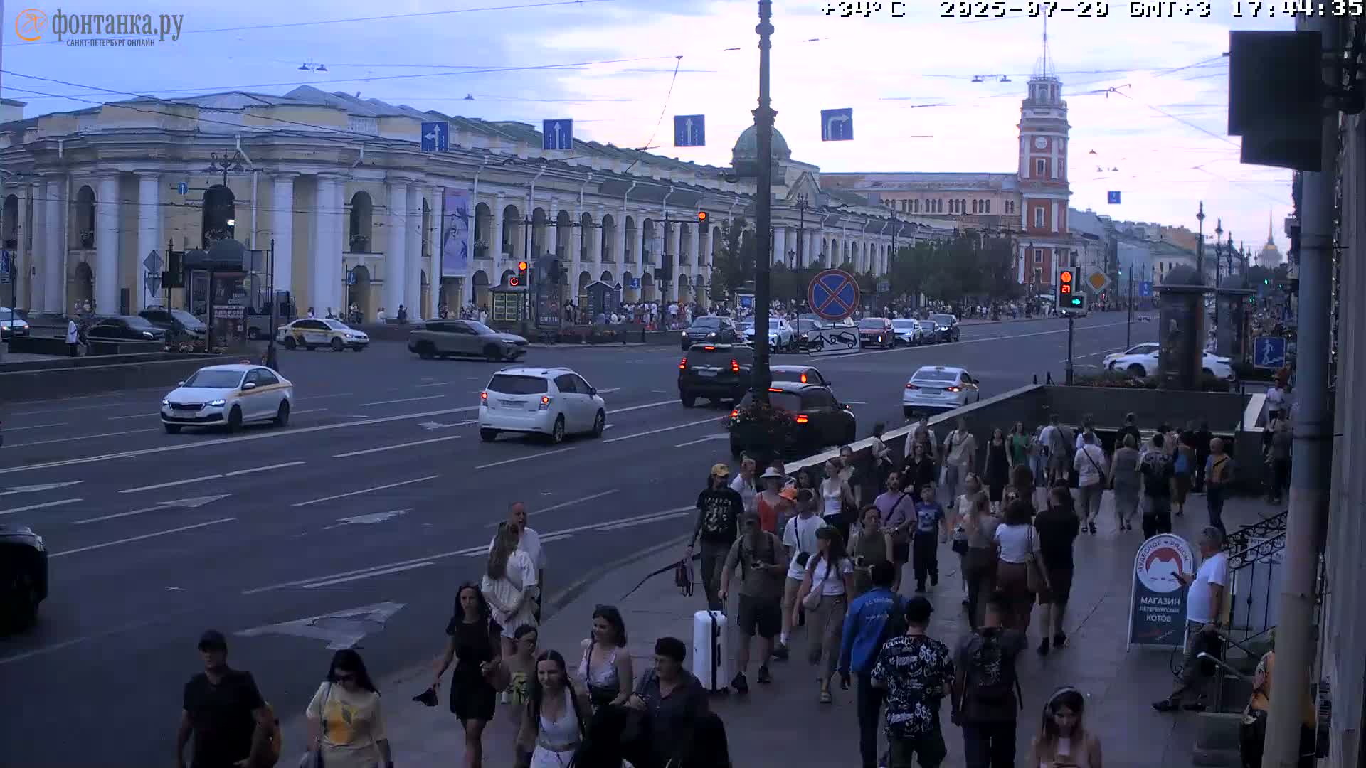 St. Petersburg, Nevskiy Avenue Live Cam - Dvortsovy, Tsentralny, Saint Petersburg, Northwestern (Severo-Zapadnyy), Russia