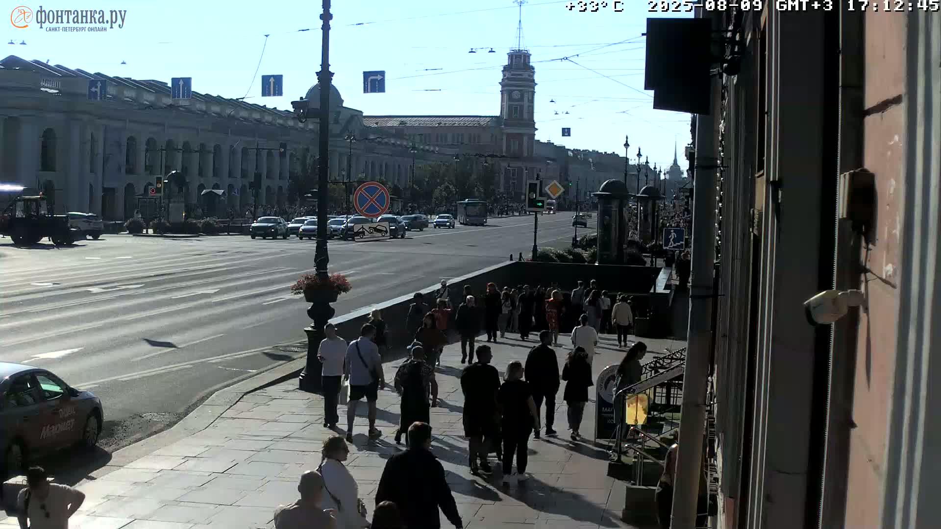 St. Petersburg, Nevskiy Avenue Live Cam - Dvortsovy, Tsentralny, Saint Petersburg, Northwestern (Severo-Zapadnyy), Russia