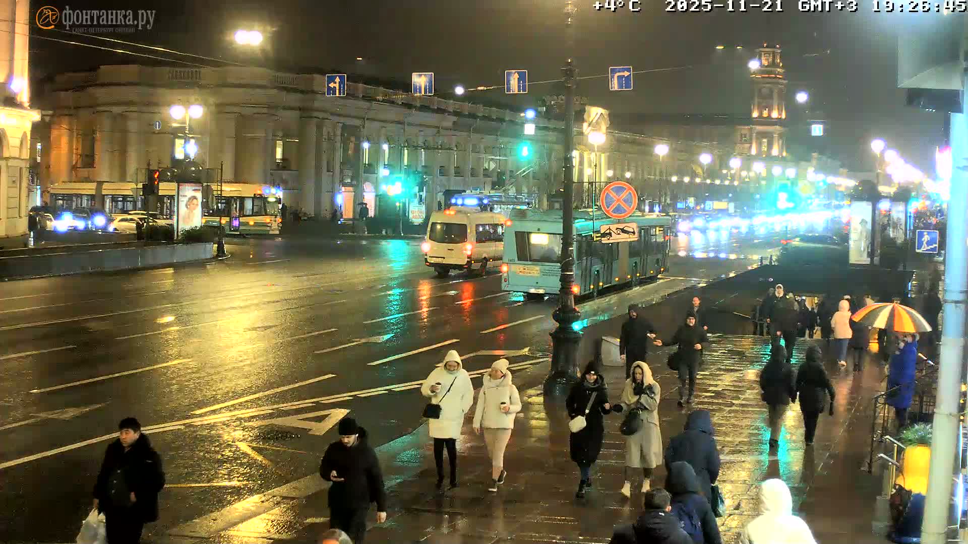 St. Petersburg, Nevskiy Avenue Live Cam - Dvortsovy, Tsentralny, Saint Petersburg, Northwestern (Severo-Zapadnyy), Russia