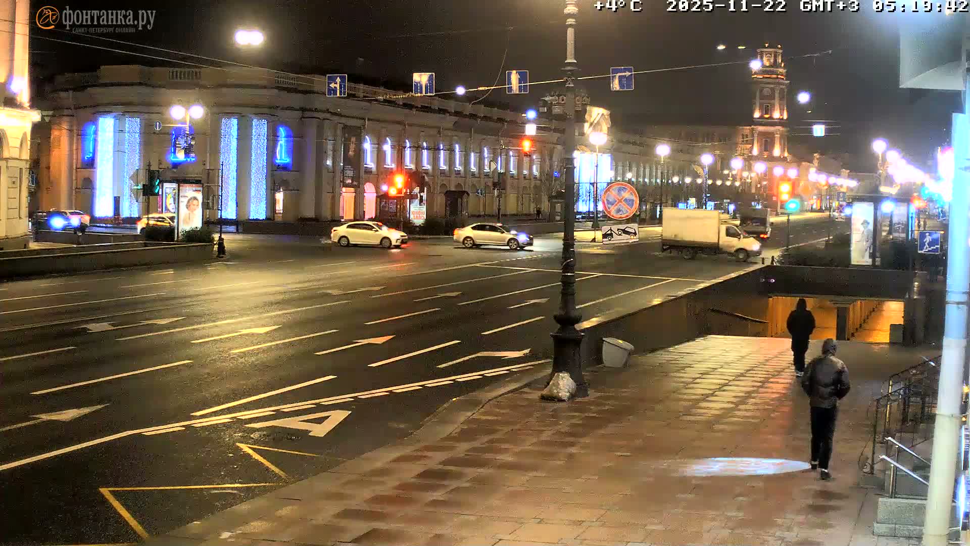 St. Petersburg, Nevskiy Avenue Live Cam - Dvortsovy, Tsentralny, Saint Petersburg, Northwestern (Severo-Zapadnyy), Russia