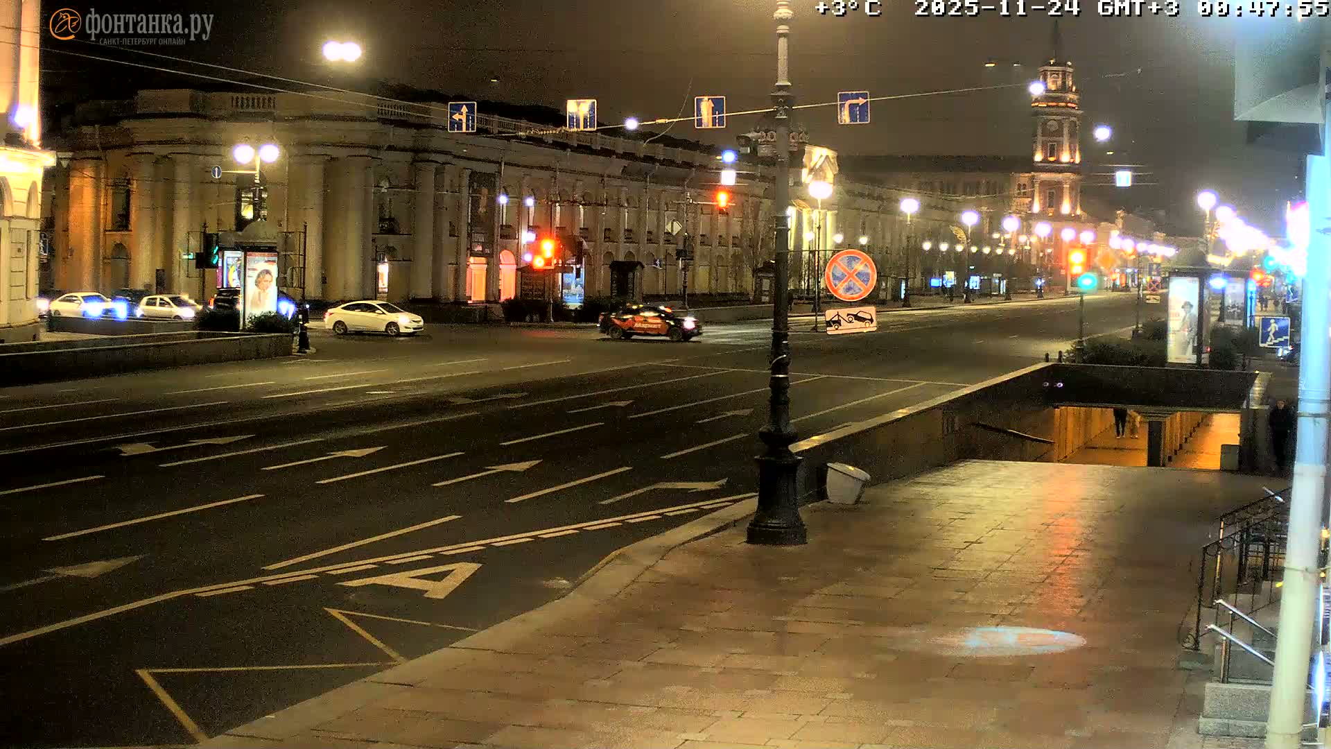 St. Petersburg, Nevskiy Avenue Live Cam - Dvortsovy, Tsentralny, Saint Petersburg, Northwestern (Severo-Zapadnyy), Russia