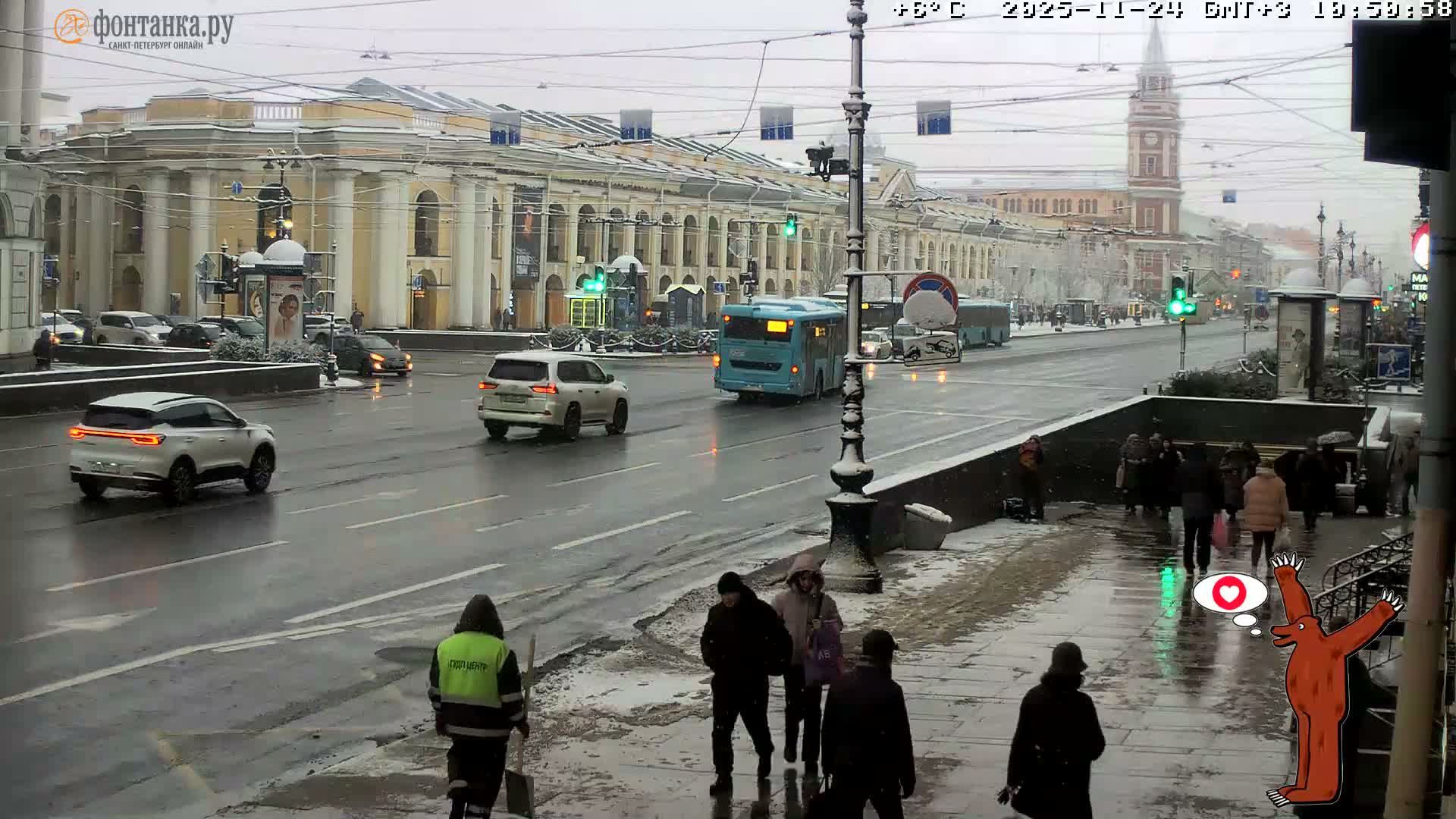 St. Petersburg, Nevskiy Avenue Live Cam - Dvortsovy, Tsentralny, Saint Petersburg, Northwestern (Severo-Zapadnyy), Russia