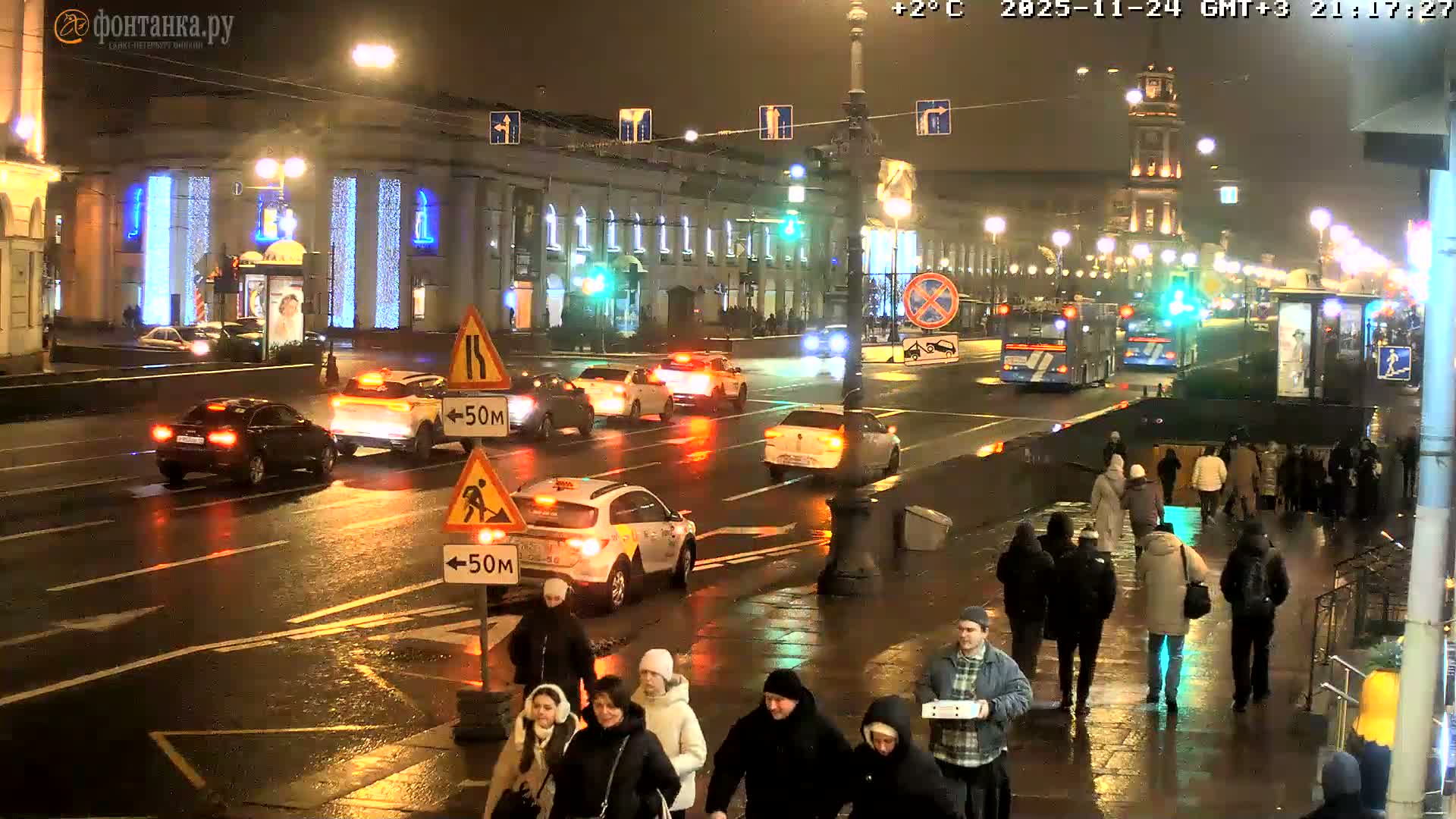 St. Petersburg, Nevskiy Avenue Live Cam - Dvortsovy, Tsentralny, Saint Petersburg, Northwestern (Severo-Zapadnyy), Russia