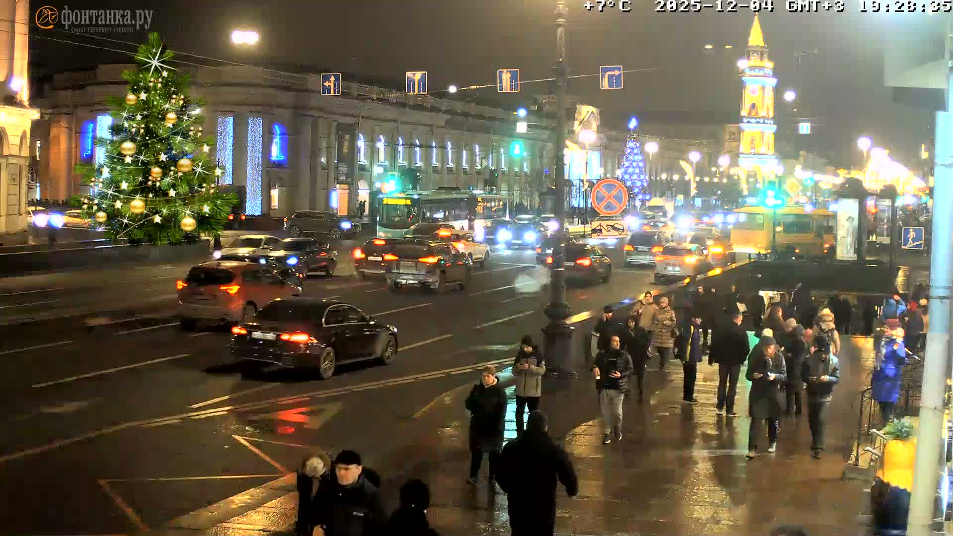 St. Petersburg, Nevskiy Avenue Live Cam - Dvortsovy, Tsentralny, Saint Petersburg, Northwestern (Severo-Zapadnyy), Russia
