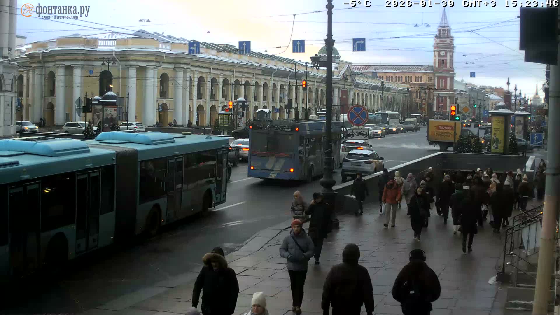 St. Petersburg, Nevskiy Avenue Live Cam - Dvortsovy, Tsentralny, Saint Petersburg, Northwestern (Severo-Zapadnyy), Russia