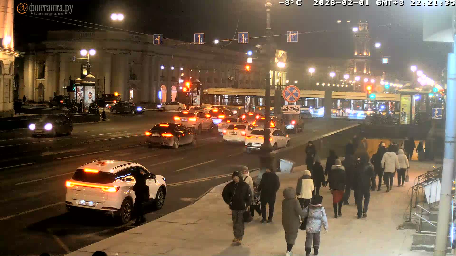 St. Petersburg, Nevskiy Avenue Live Cam - Dvortsovy, Tsentralny, Saint Petersburg, Northwestern (Severo-Zapadnyy), Russia