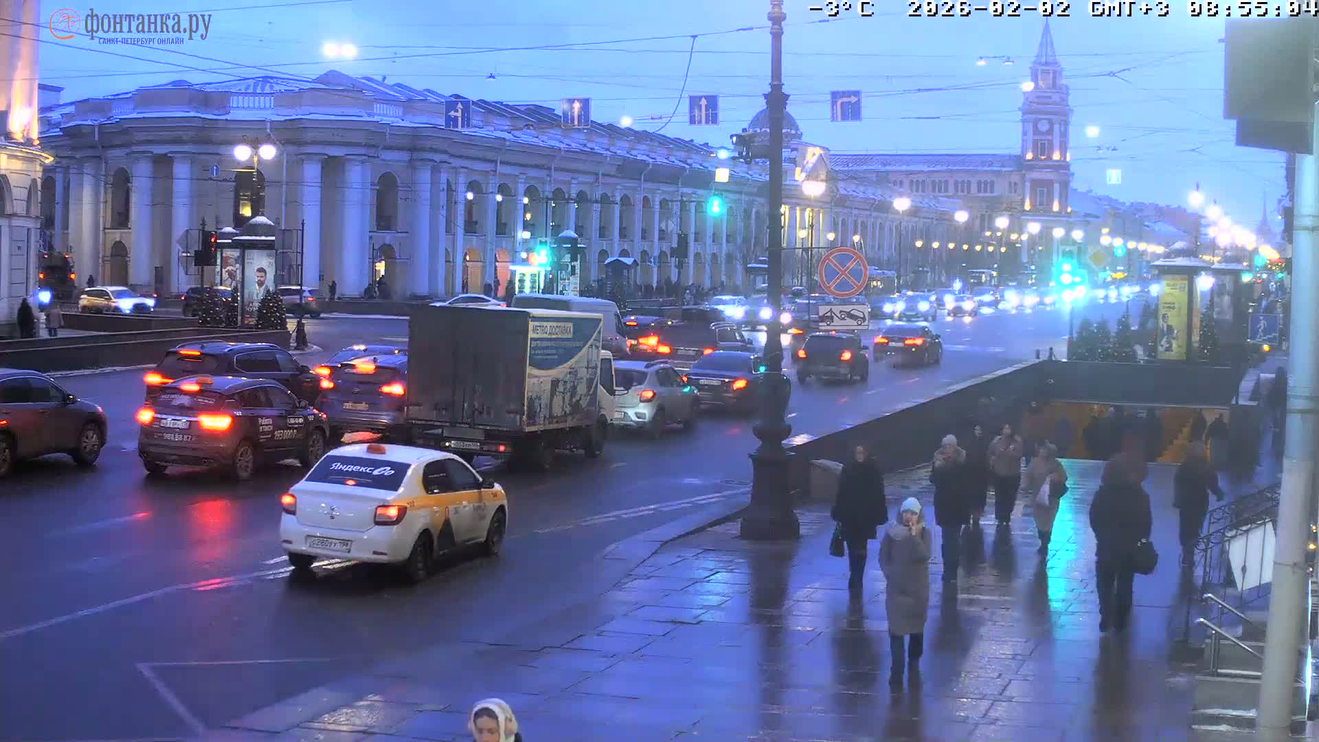 St. Petersburg, Nevskiy Avenue Live Cam - Dvortsovy, Tsentralny, Saint Petersburg, Northwestern (Severo-Zapadnyy), Russia