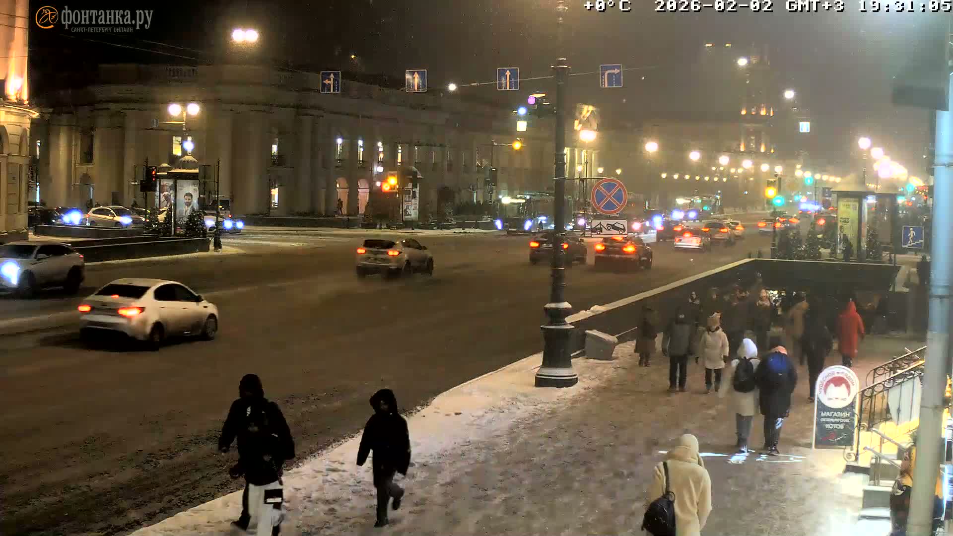 St. Petersburg, Nevskiy Avenue Live Cam - Dvortsovy, Tsentralny, Saint Petersburg, Northwestern (Severo-Zapadnyy), Russia