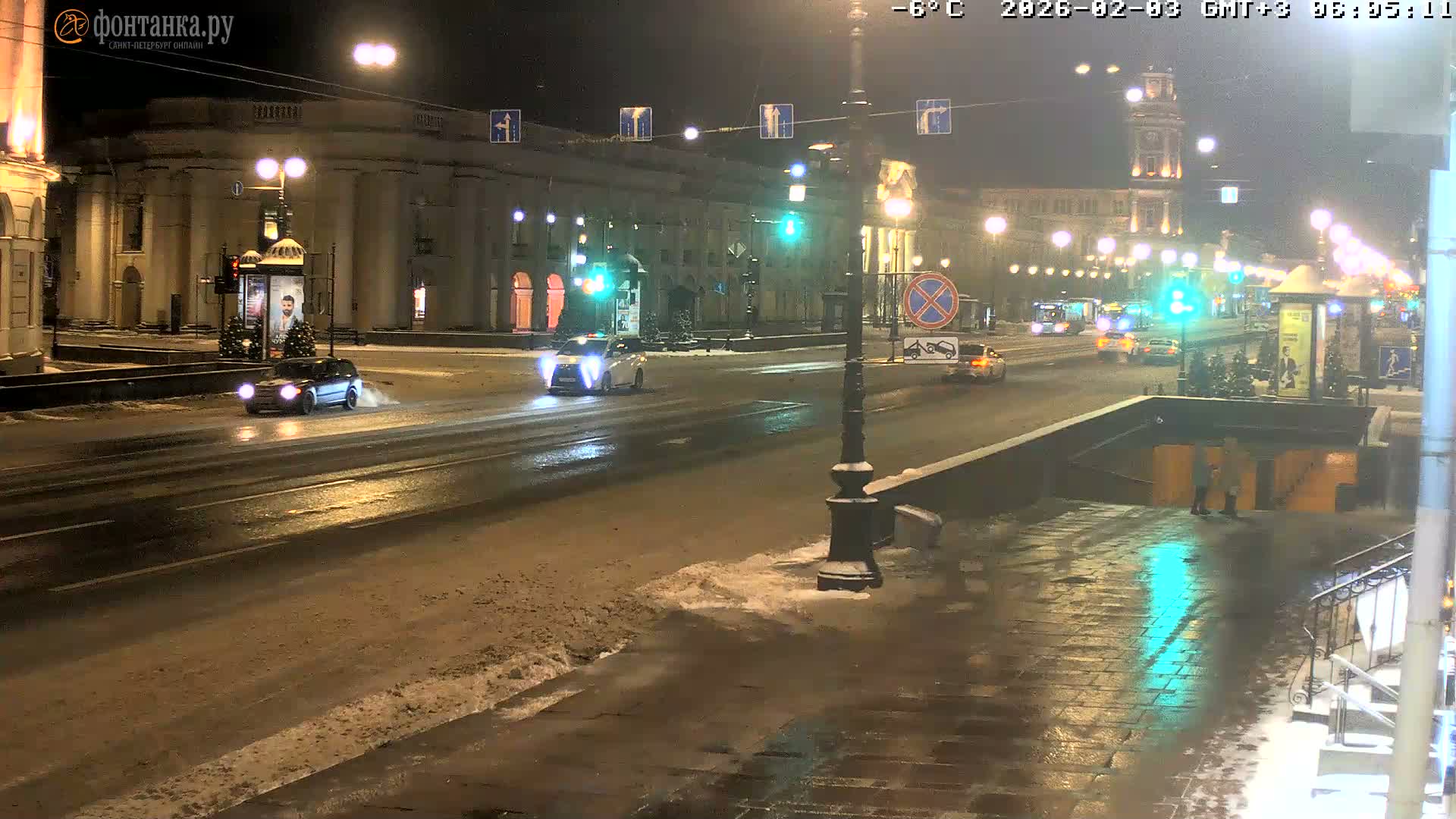 St. Petersburg, Nevskiy Avenue Live Cam - Dvortsovy, Tsentralny, Saint Petersburg, Northwestern (Severo-Zapadnyy), Russia