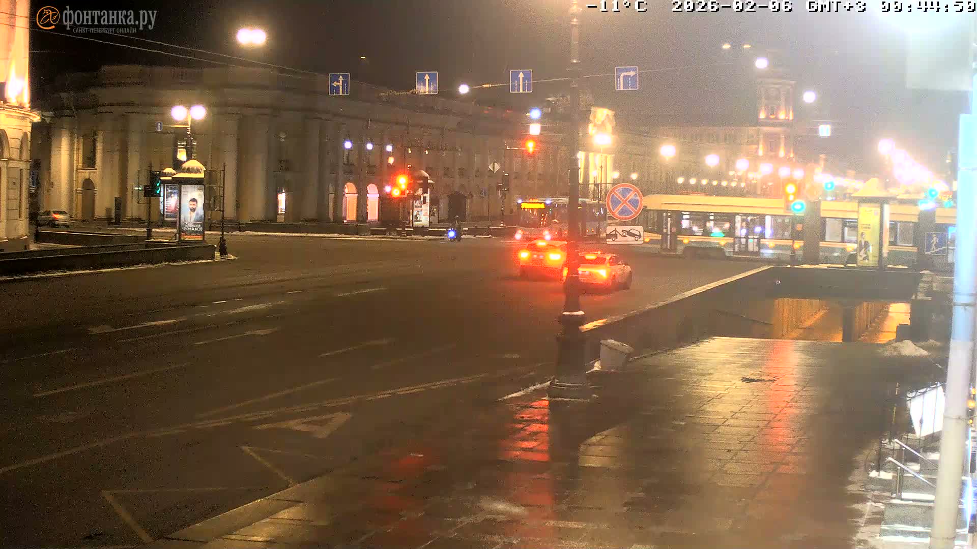 St. Petersburg, Nevskiy Avenue Live Cam - Dvortsovy, Tsentralny, Saint Petersburg, Northwestern (Severo-Zapadnyy), Russia