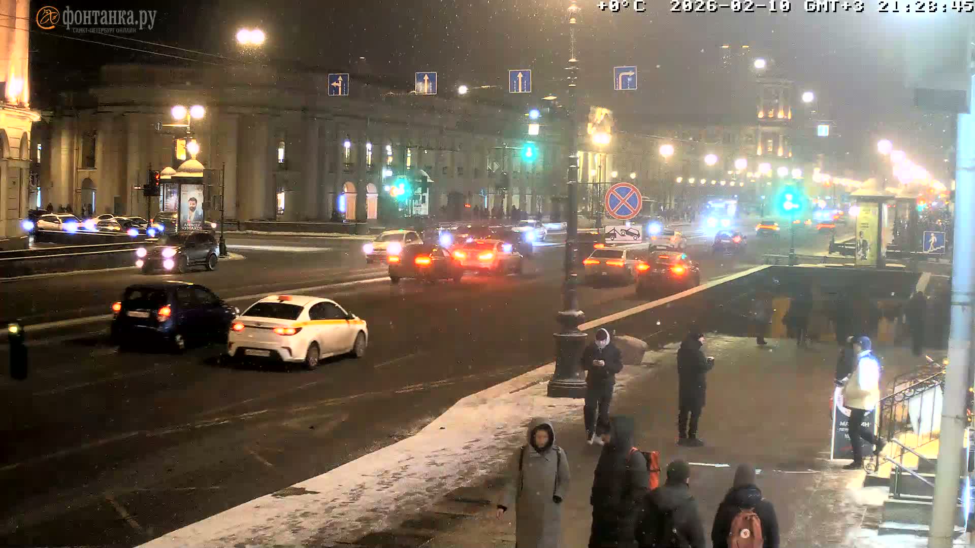 St. Petersburg, Nevskiy Avenue Live Cam - Dvortsovy, Tsentralny, Saint Petersburg, Northwestern (Severo-Zapadnyy), Russia