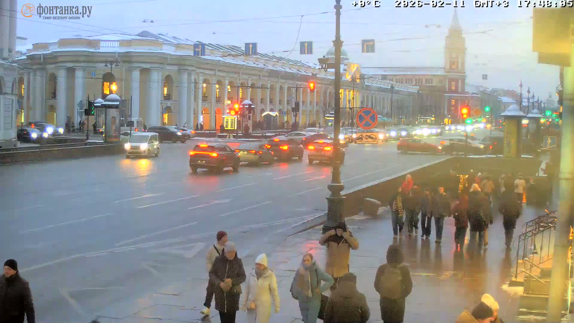 St. Petersburg, Nevskiy Avenue Live Cam - Dvortsovy, Tsentralny, Saint Petersburg, Northwestern (Severo-Zapadnyy), Russia
