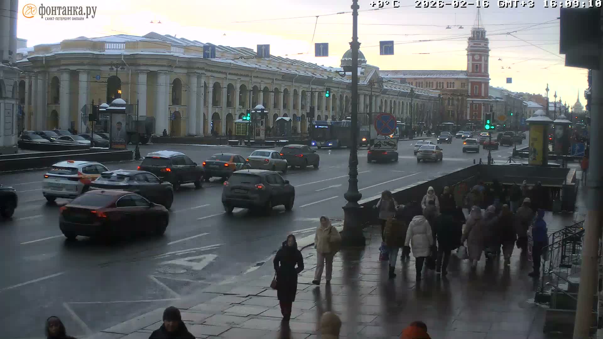 St. Petersburg, Nevskiy Avenue Live Cam - Dvortsovy, Tsentralny, Saint Petersburg, Northwestern (Severo-Zapadnyy), Russia