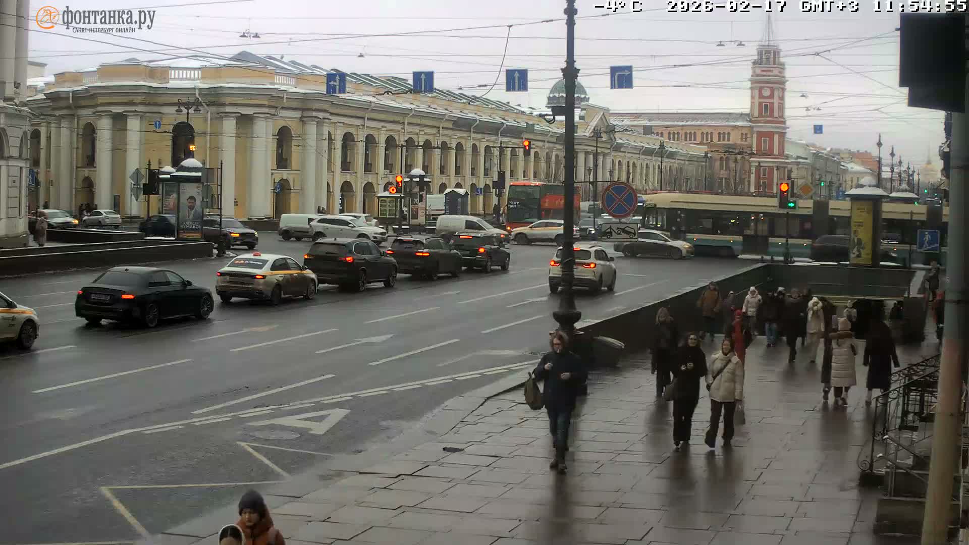 St. Petersburg, Nevskiy Avenue Live Cam - Dvortsovy, Tsentralny, Saint Petersburg, Northwestern (Severo-Zapadnyy), Russia
