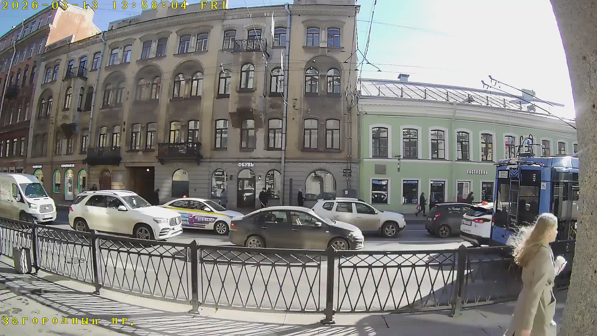 St. Petersburg, Nevskiy Avenue Live Cam - Dvortsovy, Tsentralny, Saint Petersburg, Northwestern (Severo-Zapadnyy), Russia