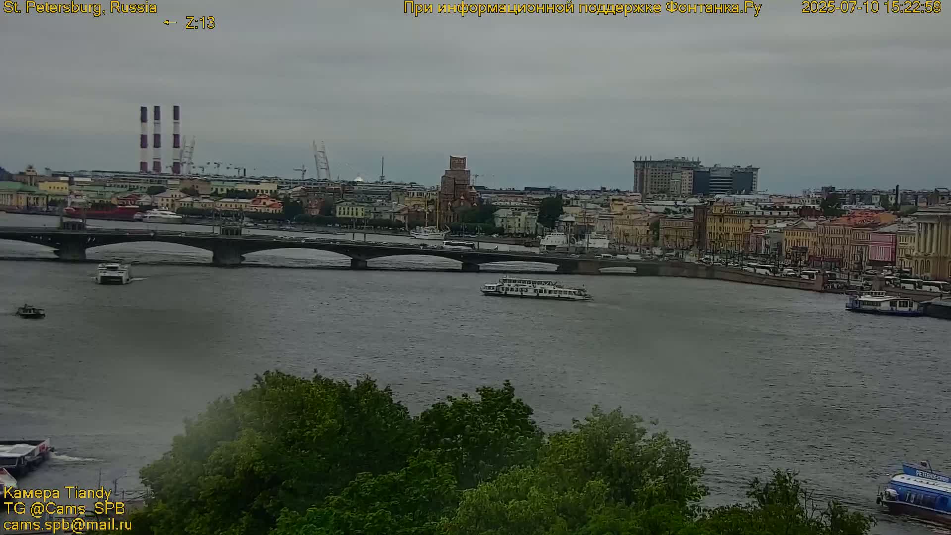 St. Petersburg, Reka Neva River Coasts Panaromic Zoom Skyline Live Cam  - Admiralteysky Okrug, Admiralteysky, Saint Petersburg, Northwestern (Severo-Zapadnyy), Russia