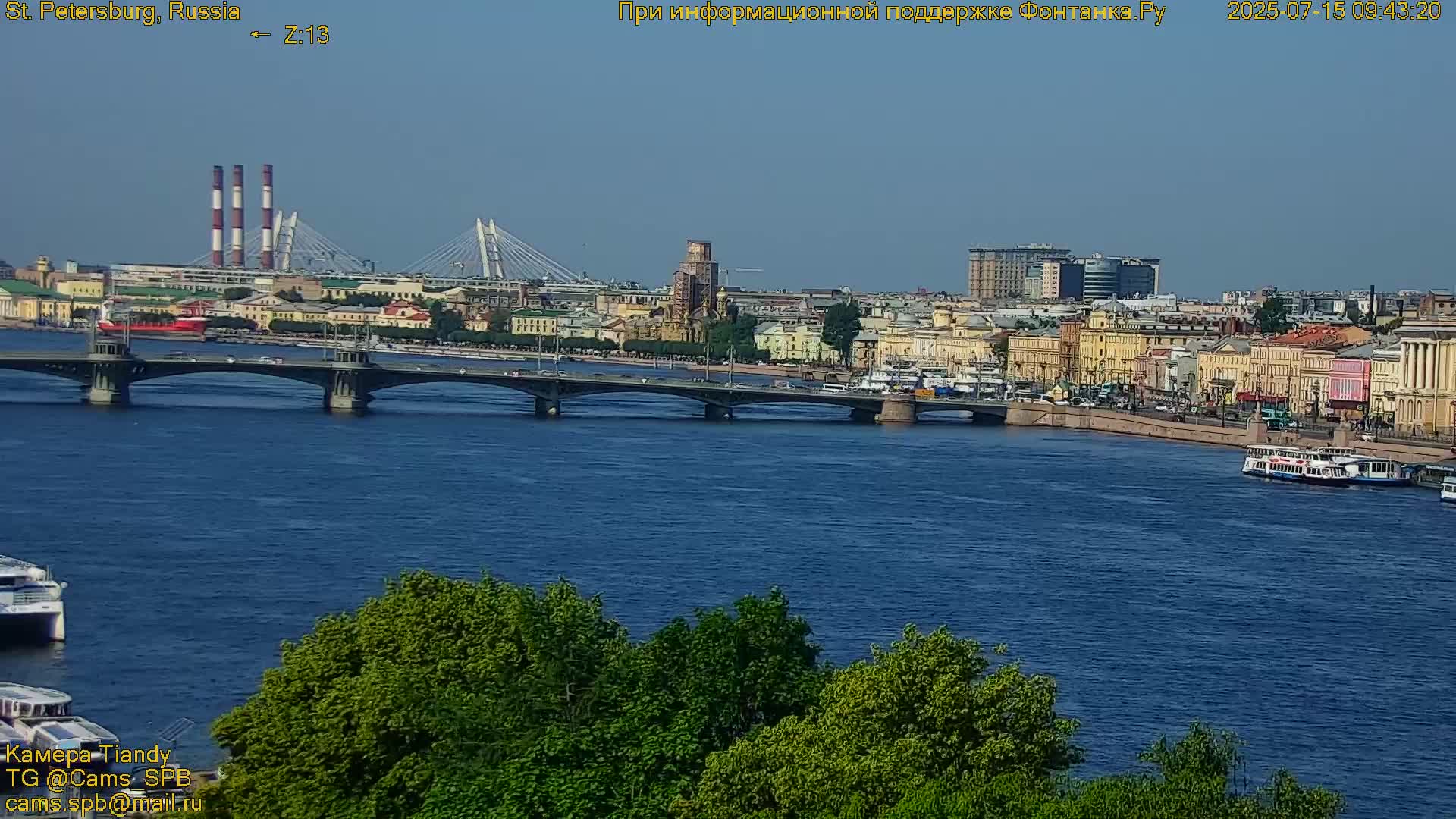 St. Petersburg, Reka Neva River Coasts Panaromic Zoom Skyline Live Cam  - Admiralteysky Okrug, Admiralteysky, Saint Petersburg, Northwestern (Severo-Zapadnyy), Russia