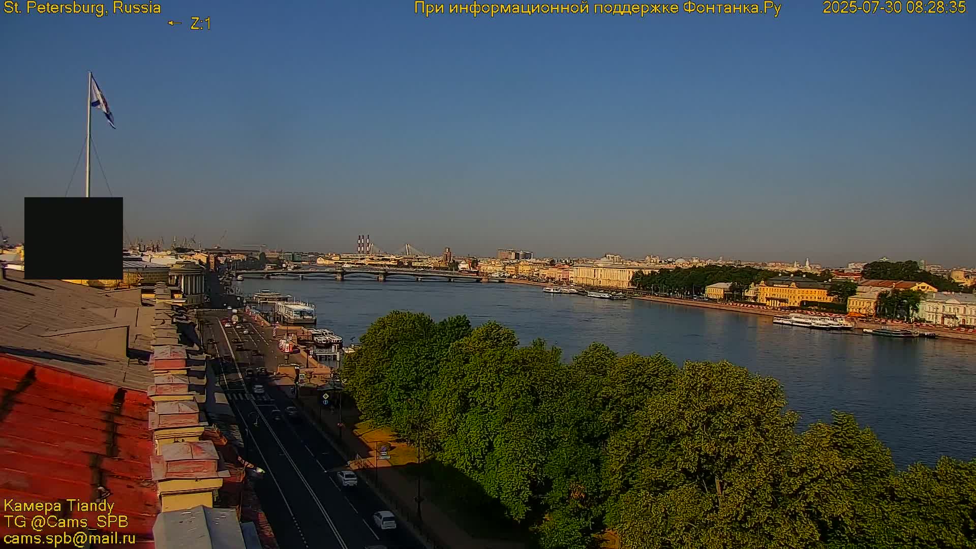St. Petersburg, Reka Neva River Coasts Panaromic Zoom Skyline Live Cam  - Admiralteysky Okrug, Admiralteysky, Saint Petersburg, Northwestern (Severo-Zapadnyy), Russia