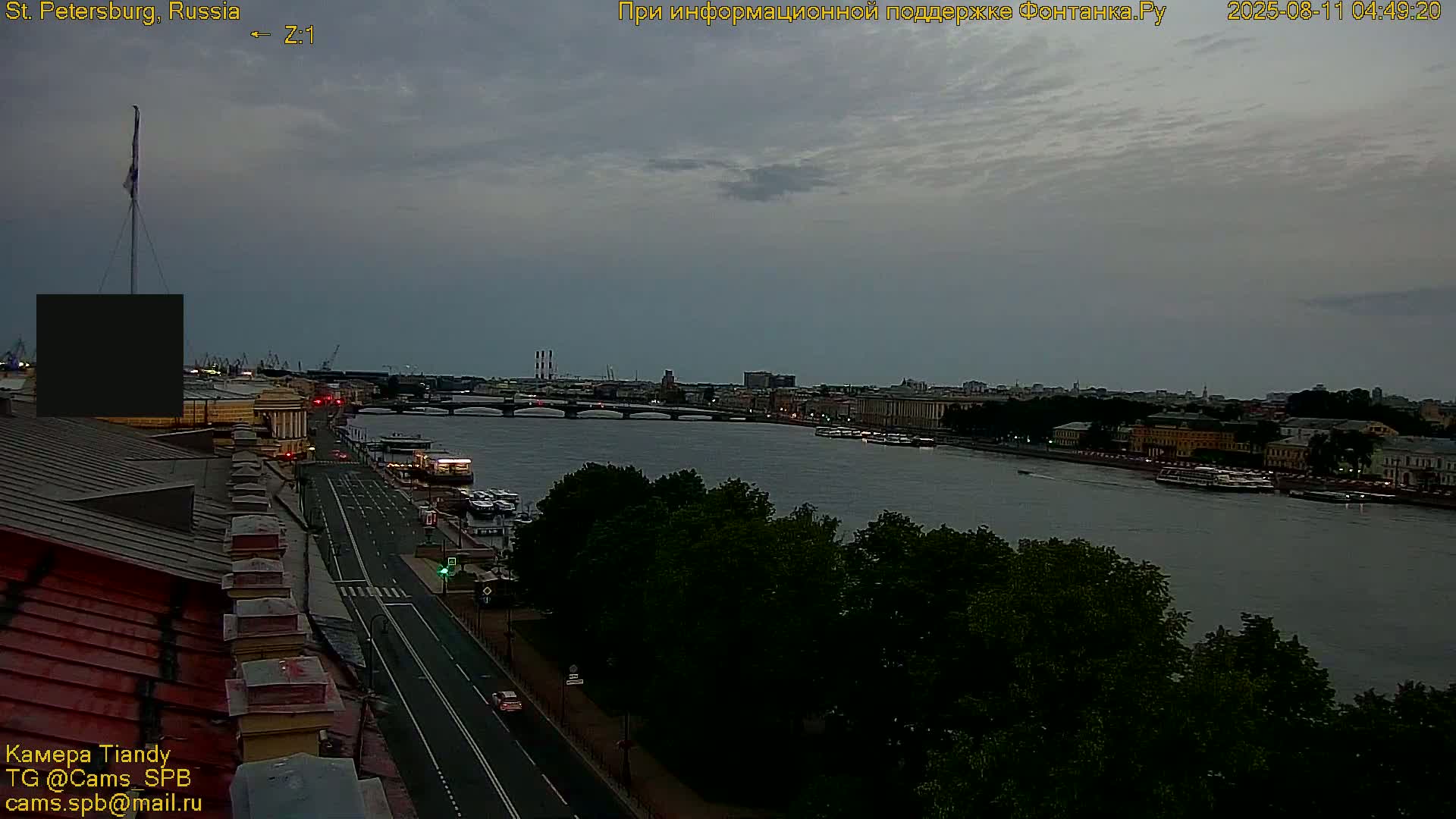 St. Petersburg, Reka Neva River Coasts Panaromic Zoom Skyline Live Cam  - Admiralteysky Okrug, Admiralteysky, Saint Petersburg, Northwestern (Severo-Zapadnyy), Russia