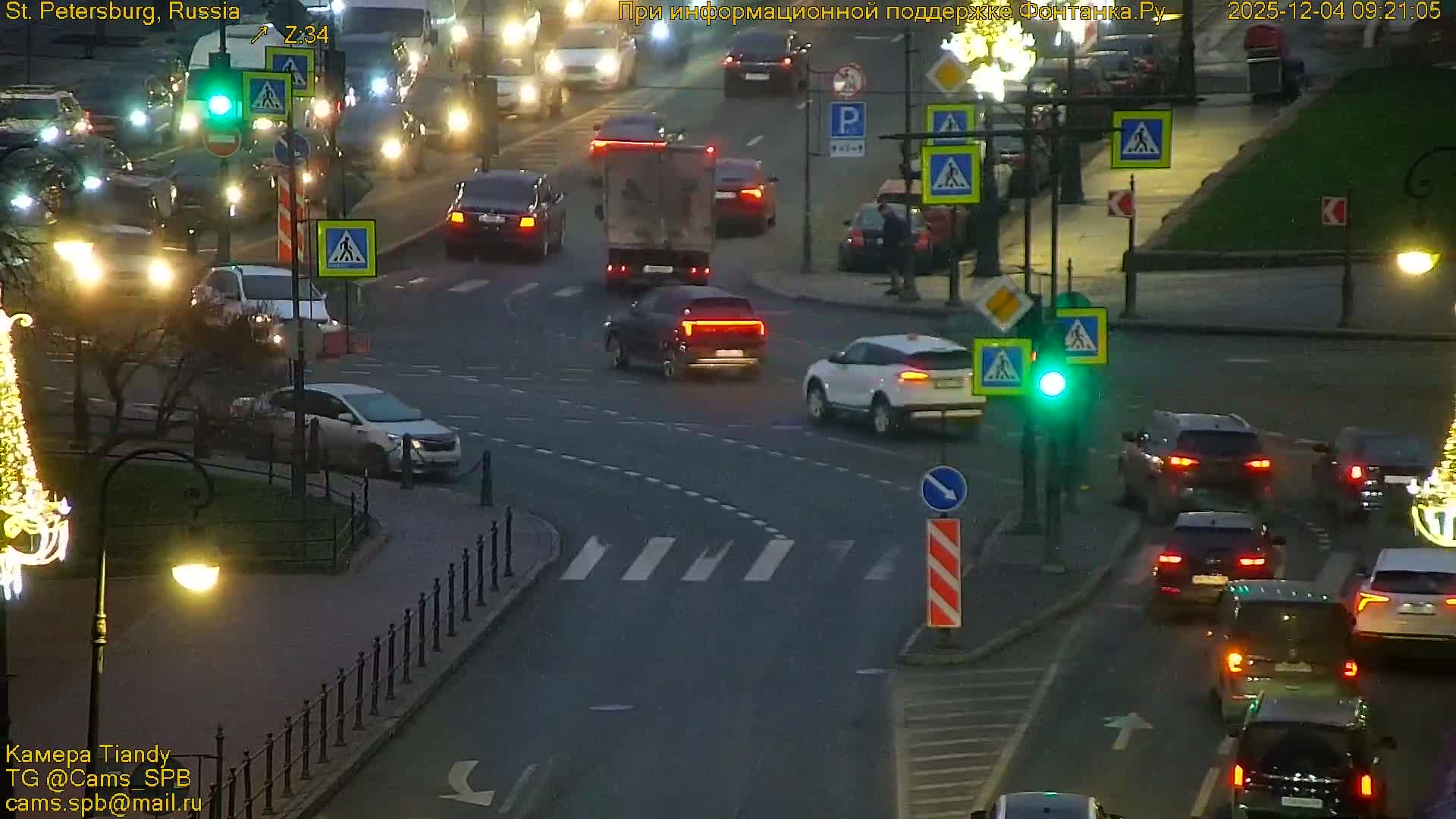 St. Petersburg, Reka Neva River Coasts Panaromic Zoom Skyline Live Cam  - Admiralteysky Okrug, Admiralteysky, Saint Petersburg, Northwestern (Severo-Zapadnyy), Russia