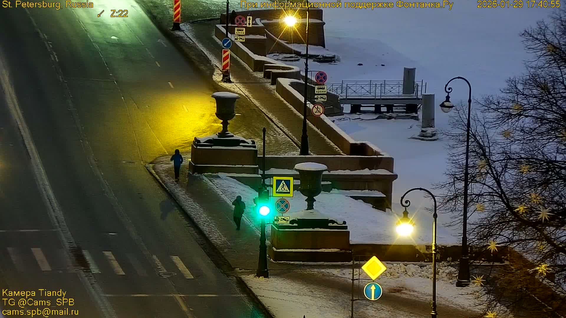 St. Petersburg, Reka Neva River Coasts Panaromic Zoom Skyline Live Cam  - Admiralteysky Okrug, Admiralteysky, Saint Petersburg, Northwestern (Severo-Zapadnyy), Russia