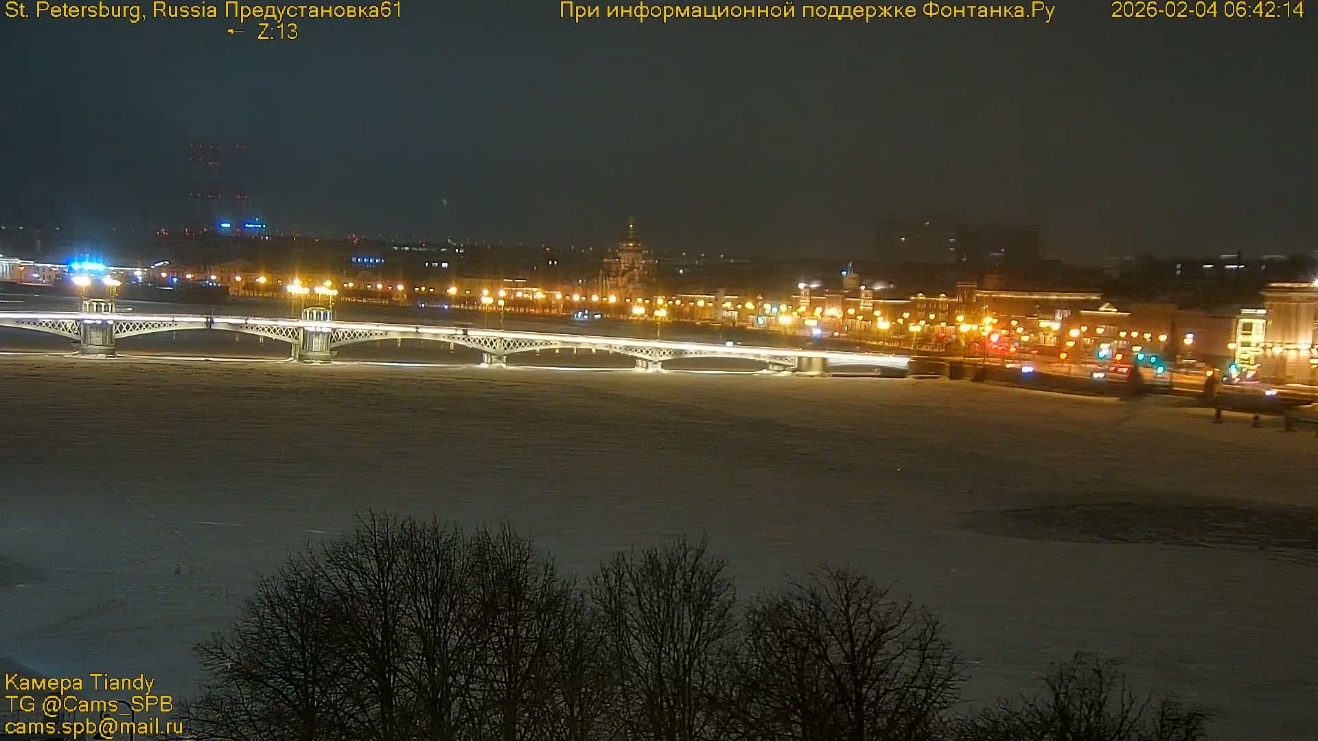 St. Petersburg, Reka Neva River Coasts Panaromic Zoom Skyline Live Cam  - Admiralteysky Okrug, Admiralteysky, Saint Petersburg, Northwestern (Severo-Zapadnyy), Russia