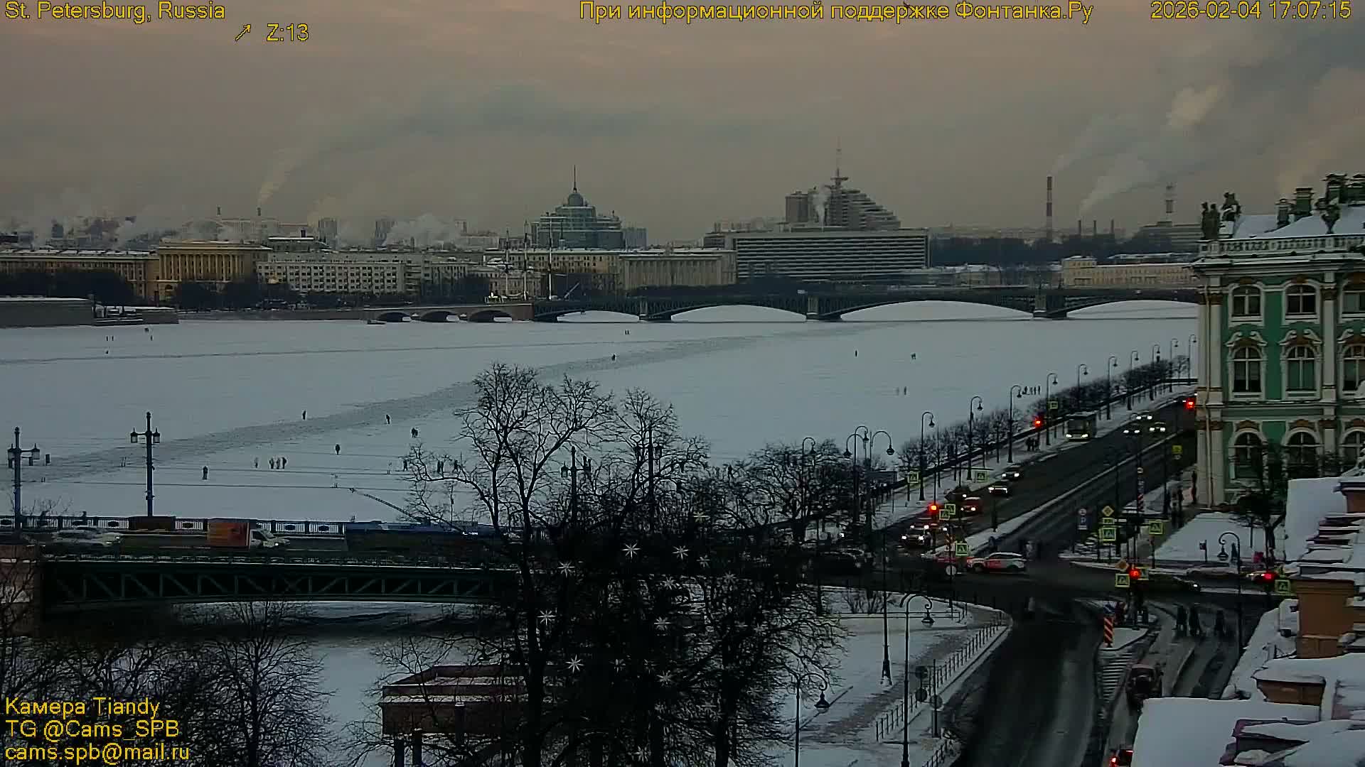 St. Petersburg, Reka Neva River Coasts Panaromic Zoom Skyline Live Cam  - Admiralteysky Okrug, Admiralteysky, Saint Petersburg, Northwestern (Severo-Zapadnyy), Russia