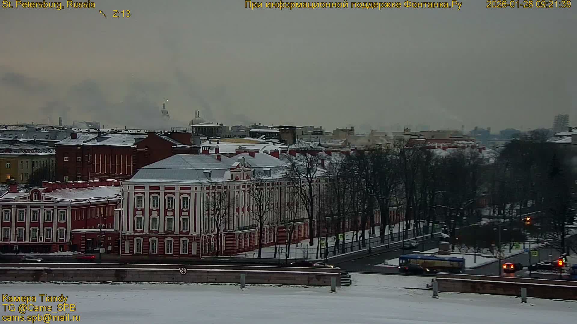 Bronze Horseman (Mednyy Vsadnik) & Saint Isaac Cathedral (Isaakiyevskiy Sobor) from Senate Square  Live Cam - Admiralteysky Okrug, Admiralteysky, Saint Petersburg, Northwestern (Severo-Zapadnyy), Russia 