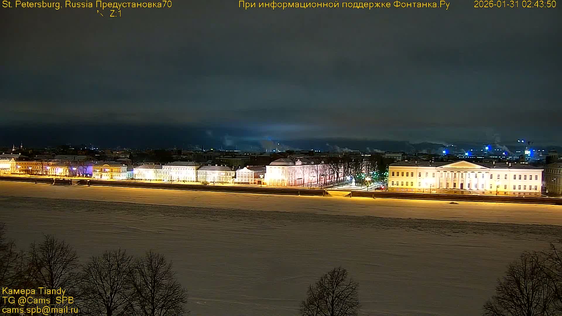 Bronze Horseman (Mednyy Vsadnik) & Saint Isaac Cathedral (Isaakiyevskiy Sobor) from Senate Square  Live Cam - Admiralteysky Okrug, Admiralteysky, Saint Petersburg, Northwestern (Severo-Zapadnyy), Russia 
