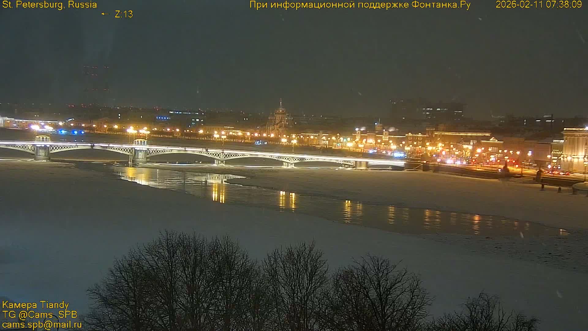 Bronze Horseman (Mednyy Vsadnik) & Saint Isaac Cathedral (Isaakiyevskiy Sobor) from Senate Square  Live Cam - Admiralteysky Okrug, Admiralteysky, Saint Petersburg, Northwestern (Severo-Zapadnyy), Russia 