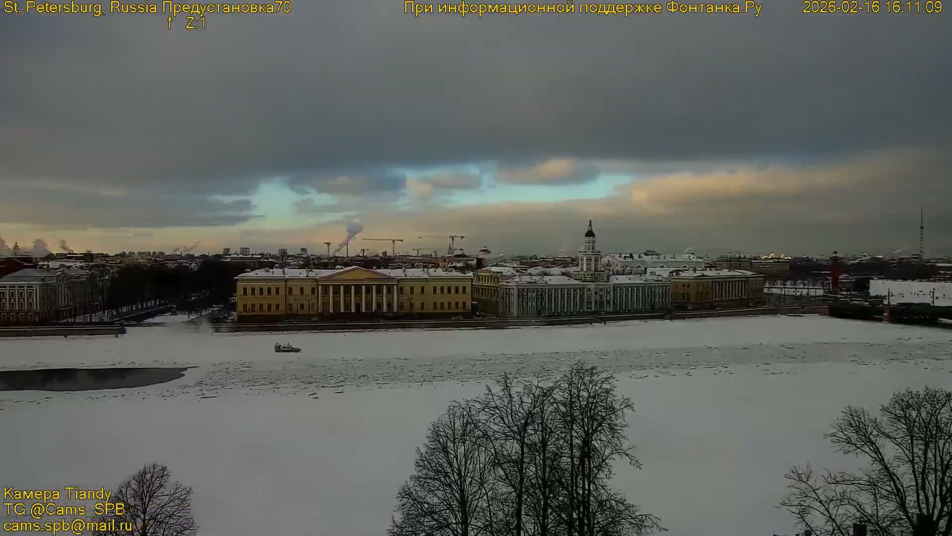 Bronze Horseman (Mednyy Vsadnik) & Saint Isaac Cathedral (Isaakiyevskiy Sobor) from Senate Square  Live Cam - Admiralteysky Okrug, Admiralteysky, Saint Petersburg, Northwestern (Severo-Zapadnyy), Russia 