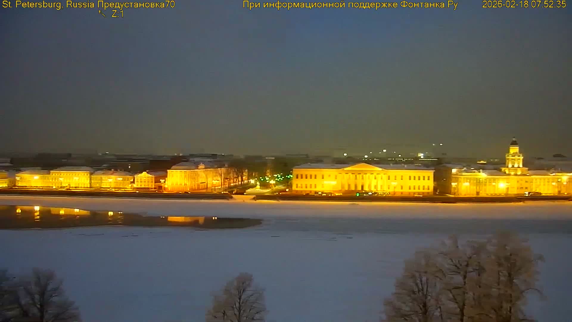 Bronze Horseman (Mednyy Vsadnik) & Saint Isaac Cathedral (Isaakiyevskiy Sobor) from Senate Square  Live Cam - Admiralteysky Okrug, Admiralteysky, Saint Petersburg, Northwestern (Severo-Zapadnyy), Russia 
