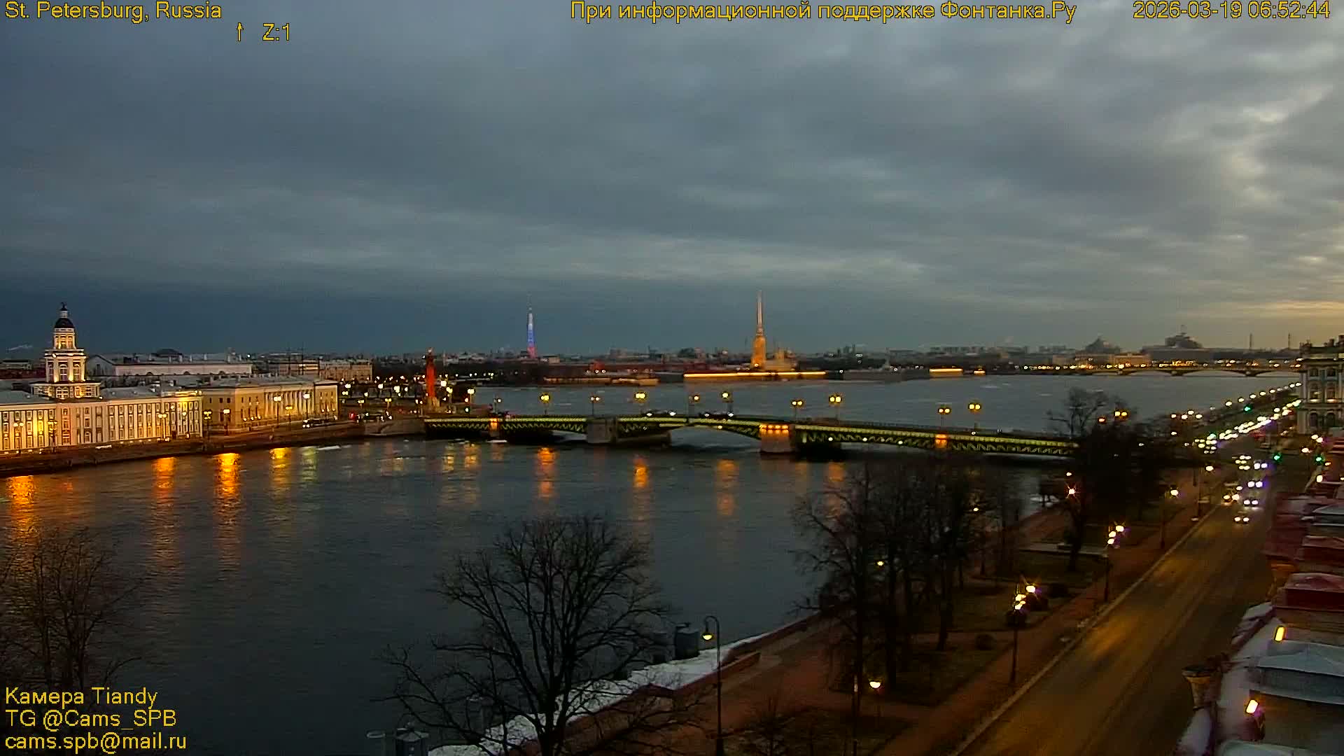 Bronze Horseman (Mednyy Vsadnik) & Saint Isaac Cathedral (Isaakiyevskiy Sobor) from Senate Square  Live Cam - Admiralteysky Okrug, Admiralteysky, Saint Petersburg, Northwestern (Severo-Zapadnyy), Russia 