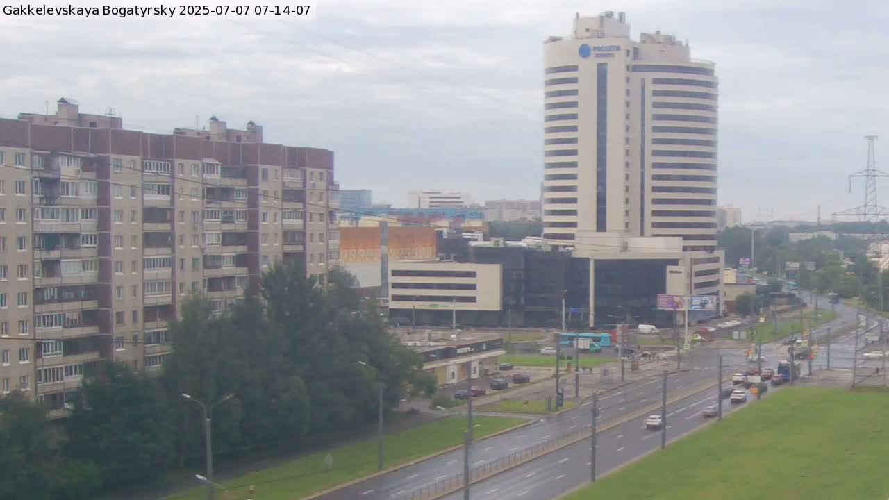 Gakkelevskaya Street / Bogatyrsky Avenue Junction Live Cam - Yuntolovo, Primorsky, Saint Petersburg, Northwestern (Severo-Zapadnyy), Russia