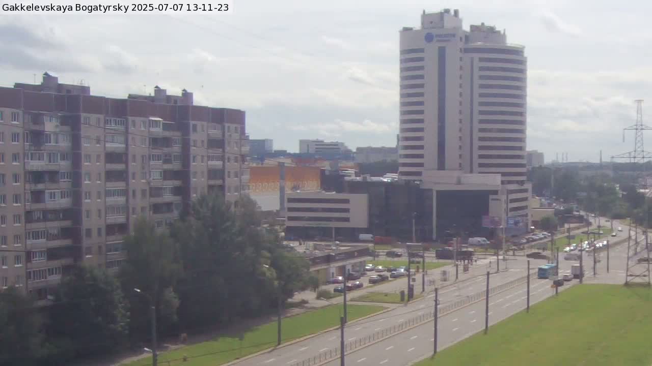 Gakkelevskaya Street / Bogatyrsky Avenue Junction Live Cam - Yuntolovo, Primorsky, Saint Petersburg, Northwestern (Severo-Zapadnyy), Russia