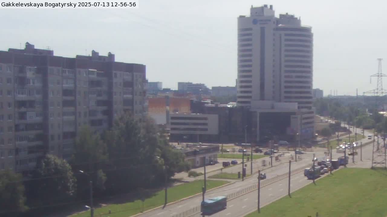 Gakkelevskaya Street / Bogatyrsky Avenue Junction Live Cam - Yuntolovo, Primorsky, Saint Petersburg, Northwestern (Severo-Zapadnyy), Russia
