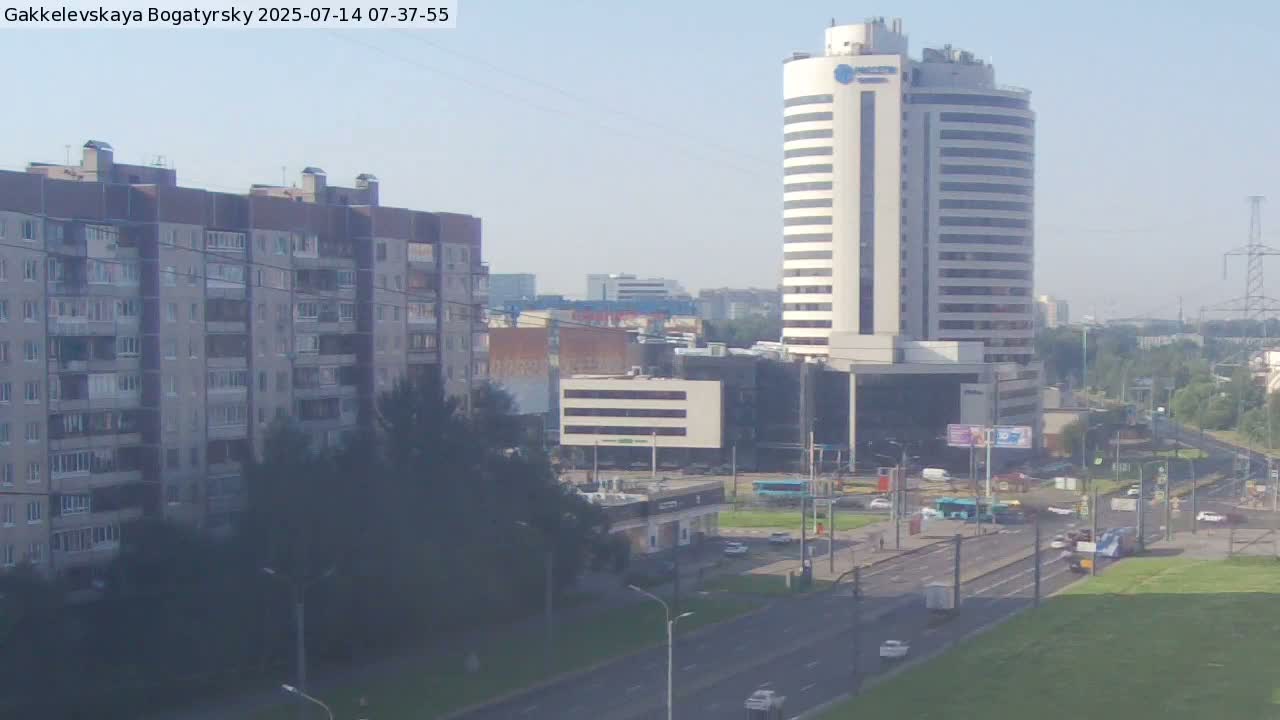 Gakkelevskaya Street / Bogatyrsky Avenue Junction Live Cam - Yuntolovo, Primorsky, Saint Petersburg, Northwestern (Severo-Zapadnyy), Russia