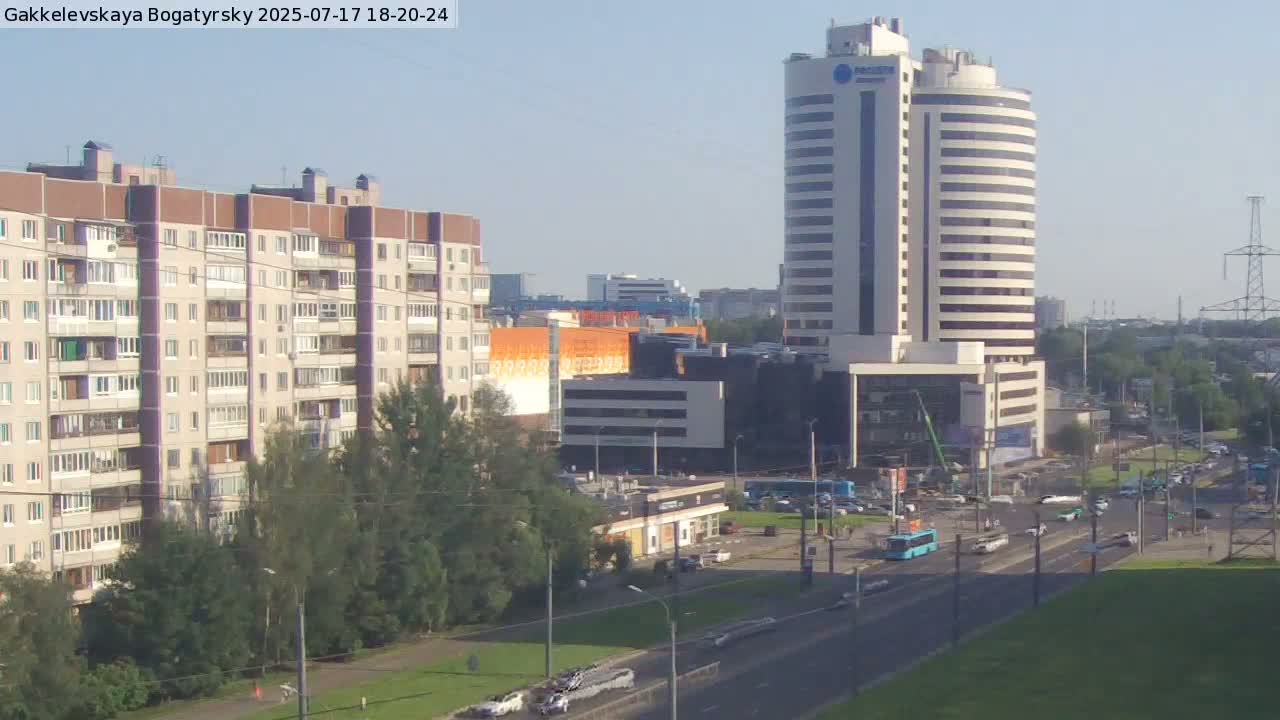 Gakkelevskaya Street / Bogatyrsky Avenue Junction Live Cam - Yuntolovo, Primorsky, Saint Petersburg, Northwestern (Severo-Zapadnyy), Russia