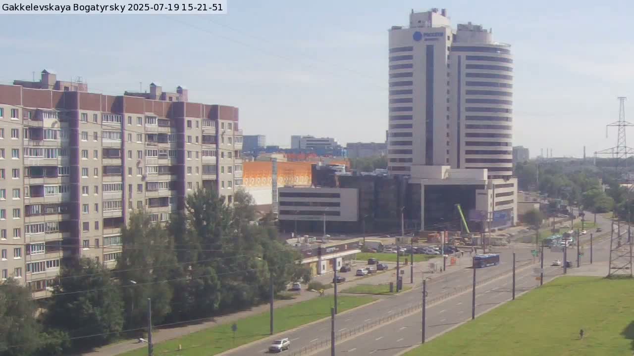 Gakkelevskaya Street / Bogatyrsky Avenue Junction Live Cam - Yuntolovo, Primorsky, Saint Petersburg, Northwestern (Severo-Zapadnyy), Russia