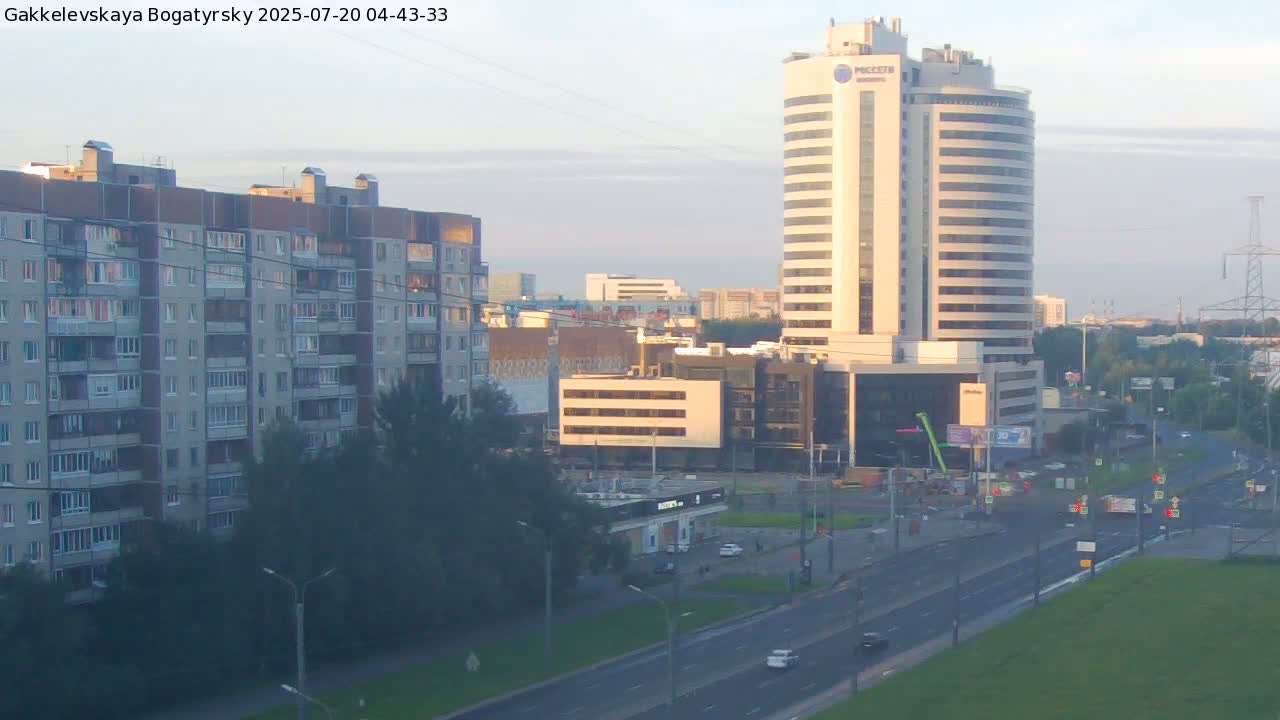 Gakkelevskaya Street / Bogatyrsky Avenue Junction Live Cam - Yuntolovo, Primorsky, Saint Petersburg, Northwestern (Severo-Zapadnyy), Russia