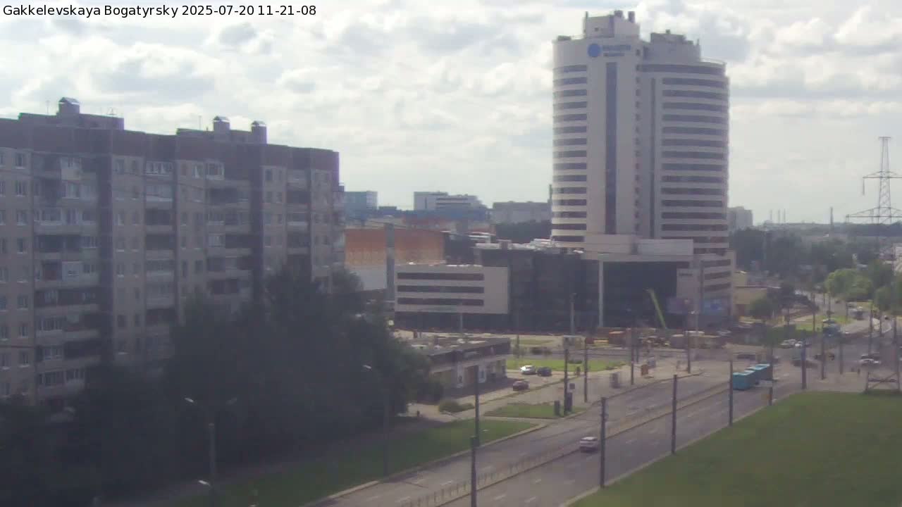 Gakkelevskaya Street / Bogatyrsky Avenue Junction Live Cam - Yuntolovo, Primorsky, Saint Petersburg, Northwestern (Severo-Zapadnyy), Russia
