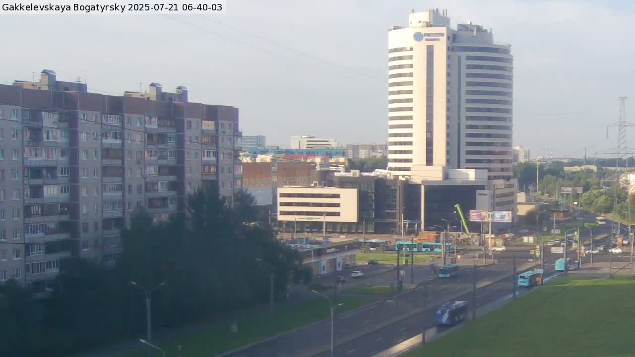 Gakkelevskaya Street / Bogatyrsky Avenue Junction Live Cam - Yuntolovo, Primorsky, Saint Petersburg, Northwestern (Severo-Zapadnyy), Russia